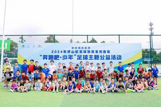 阿森纳主场大胜里尔，吉鲁荣归引发全场掌声